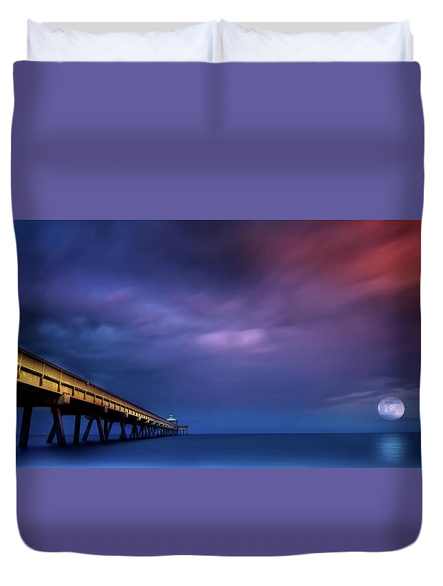 Super Moon Duvet Cover featuring the photograph Poseidon's Realm by Mark Andrew Thomas