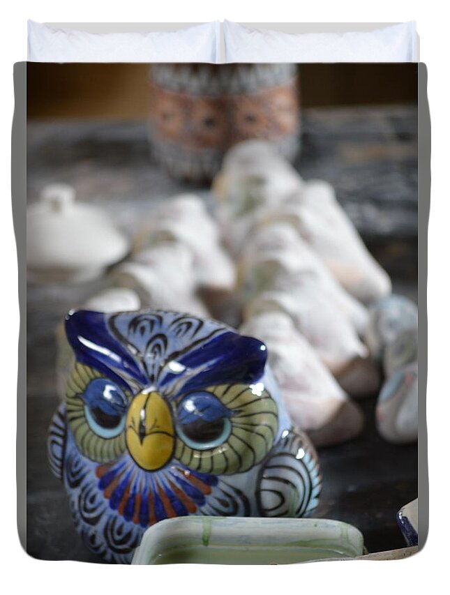 Pottery Duvet Cover featuring the photograph Pottery Bird by Bill Hamilton