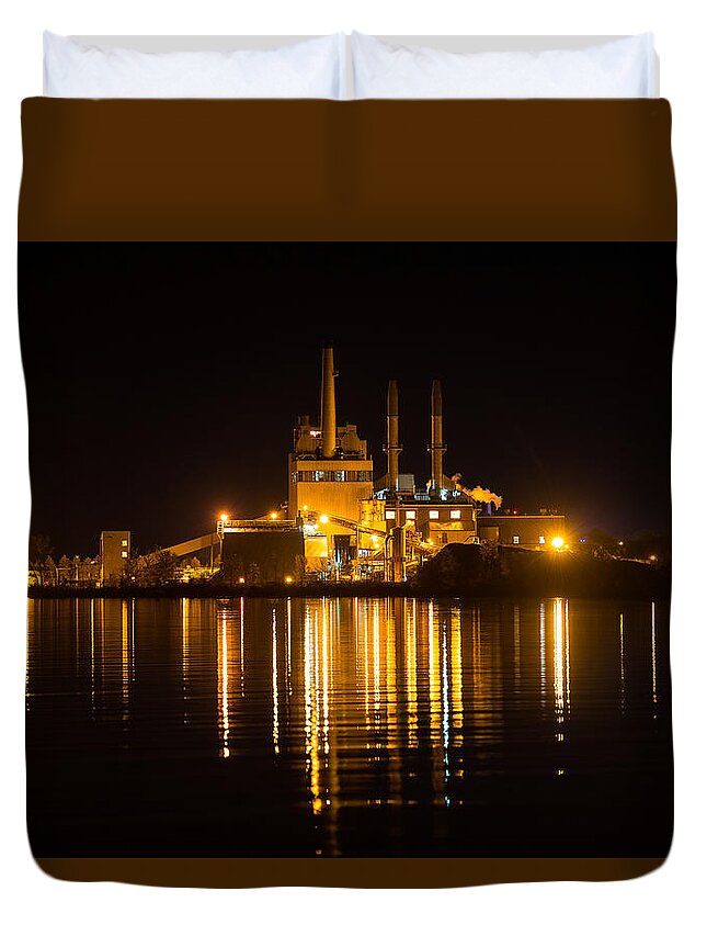 Power Plant Duvet Cover featuring the photograph Power Plant by Paul Freidlund