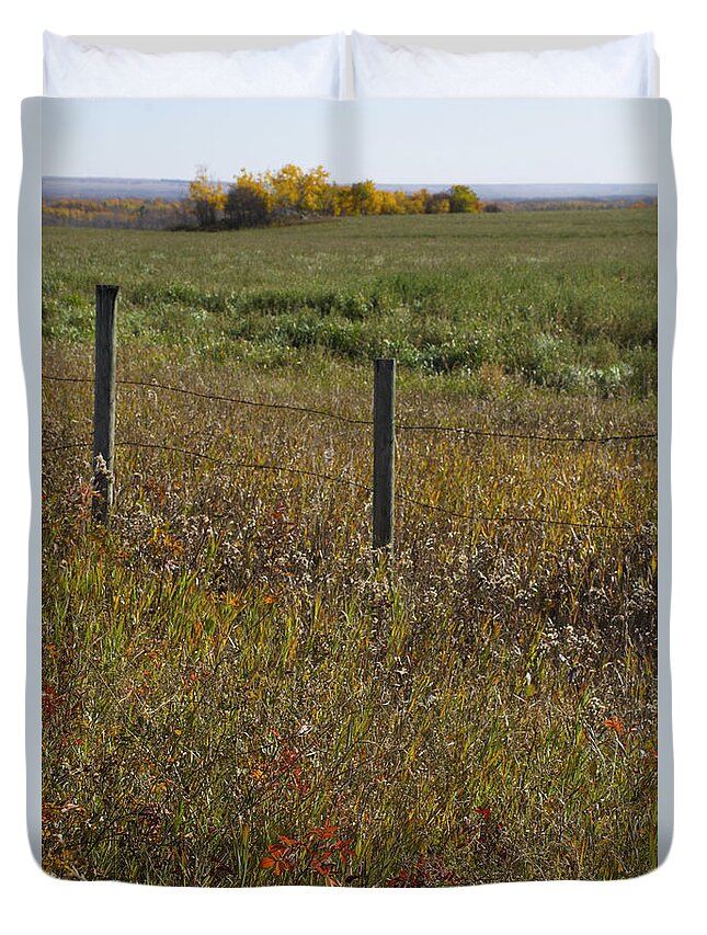Lanscape Duvet Cover featuring the photograph Prairie Autumn by Ellery Russell