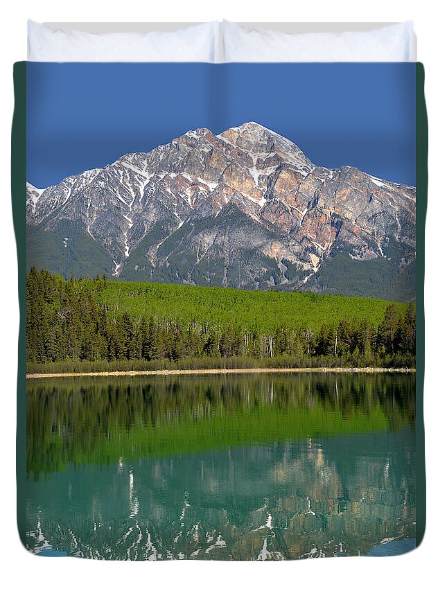 Pyramid Mountain Duvet Cover featuring the photograph Pyramid Mountain Reflection by Ginny Barklow