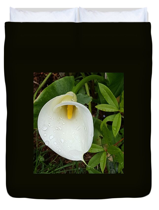 Calla Duvet Cover featuring the photograph Raindrops and Lilies by Lisa Debaets