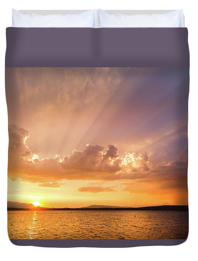 Clouds Duvet Cover featuring the photograph Rays of Hope by Jan Davies