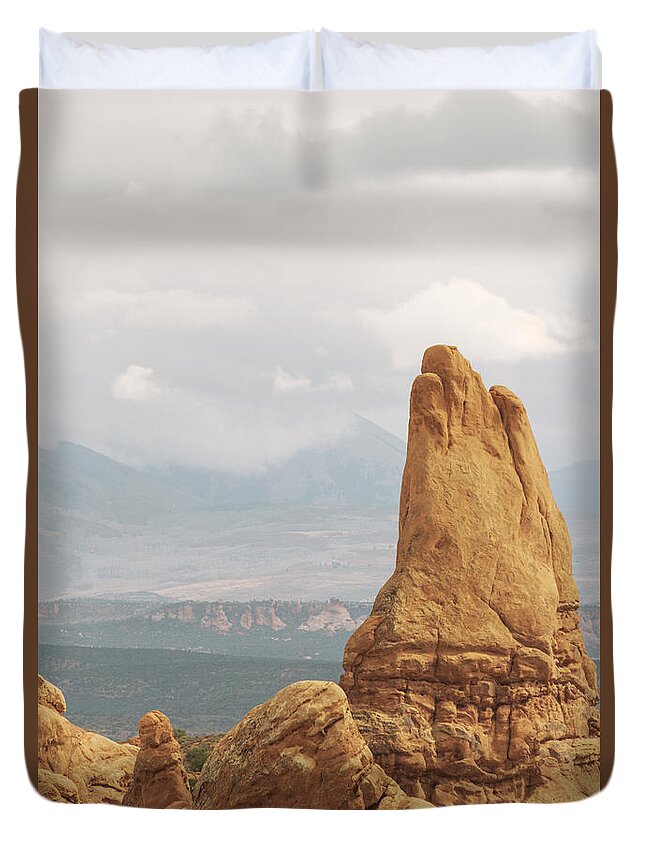 Arches National Park Duvet Cover featuring the photograph Reaching for the Heavens by Peter J Sucy