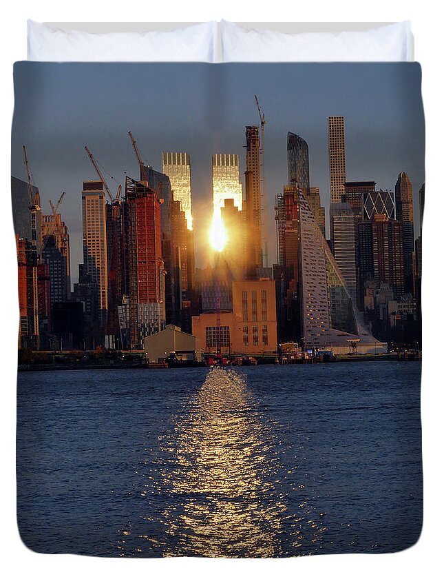 Sunset Duvet Cover featuring the photograph Reflected Sunset by Leon deVose
