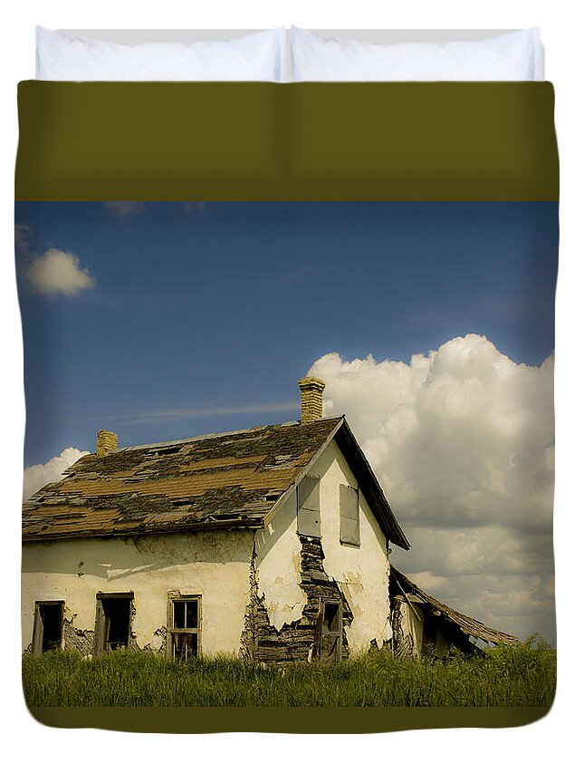 Riel Duvet Cover featuring the photograph Riel Rebellion Period Farm House by Ellery Russell