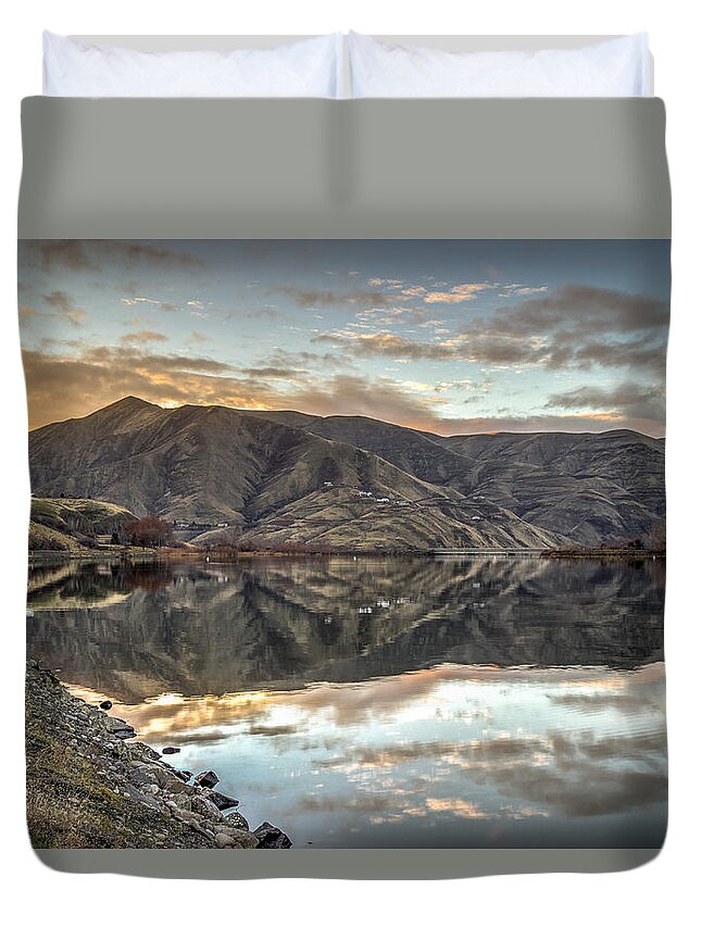 Lewiston Idaho Clarkston Washington Id Wa Lewis Clark Lc Valley Landscape River Clearwater Chief Timothy State Park Reflection Sunset Duvet Cover featuring the photograph Road to Chief Timothy by Brad Stinson