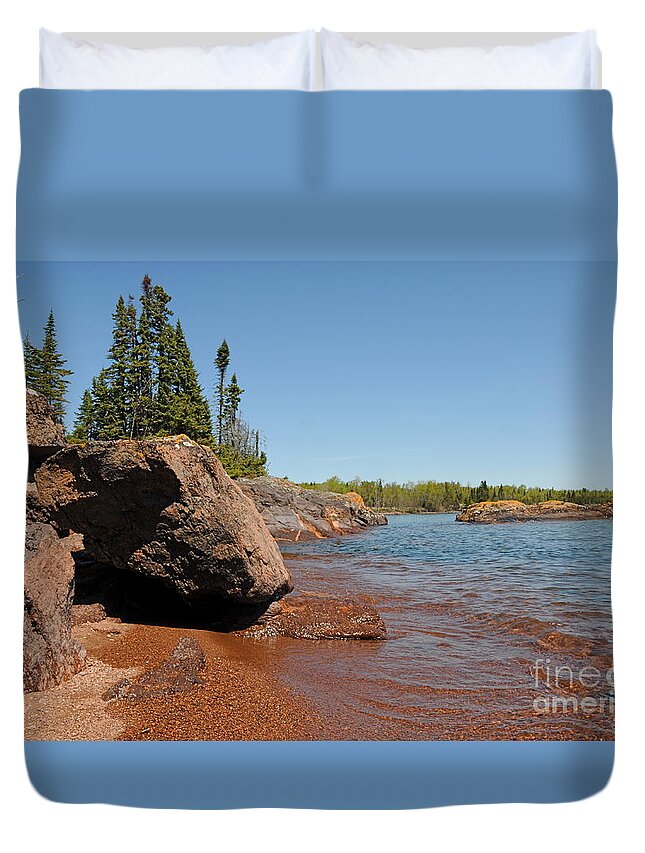 North Shore Duvet Cover featuring the photograph Rocky Lake Superior view by Sandra Updyke