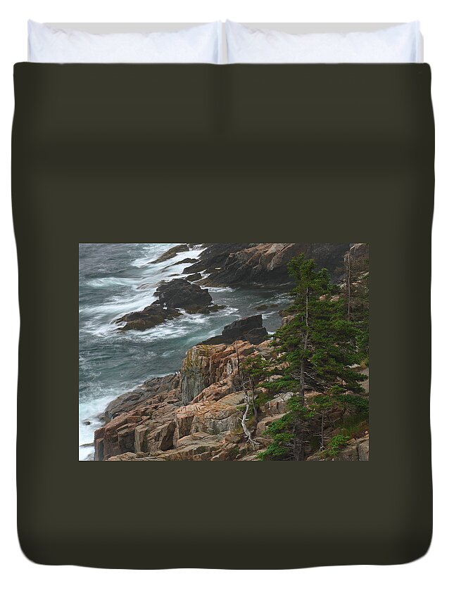 Acadia National Park Duvet Cover featuring the photograph Rocky Shoreline of Acadia National Park by Juergen Roth