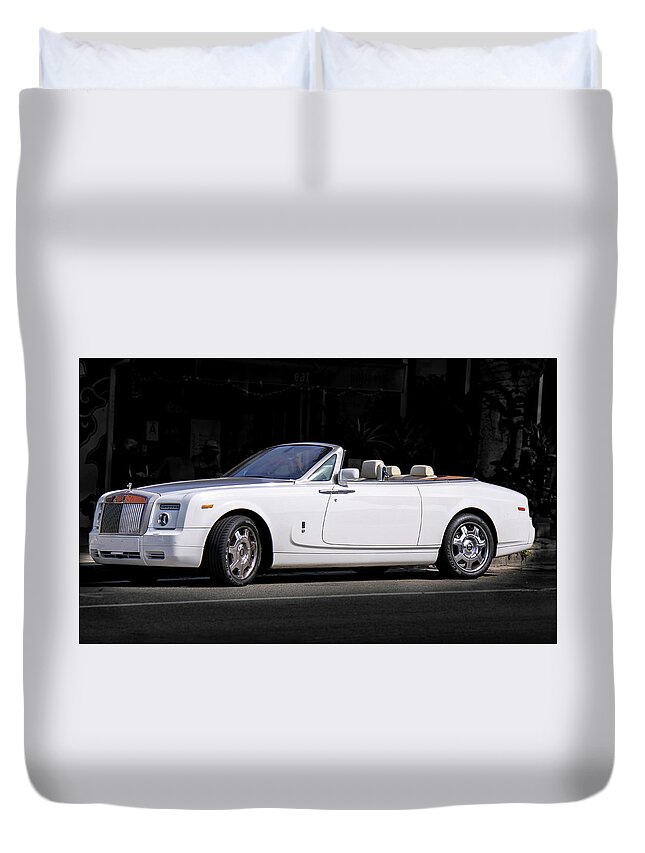 Rolls-royce Duvet Cover featuring the photograph Rolls Royce Phantom Drophead Coupe by Gene Parks