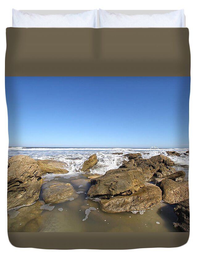 Ocean Duvet Cover featuring the photograph Rush by Robert Och