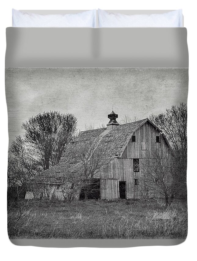 Abandoned Duvet Cover featuring the mixed media Rustic and Ramshackle by Teresa Wilson