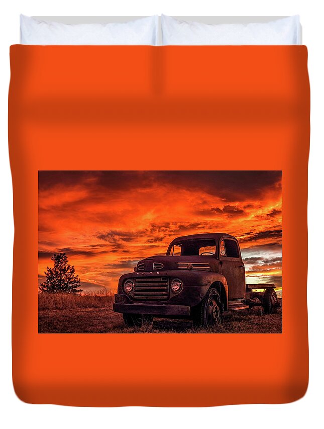1948 Duvet Cover featuring the photograph Rusty Truck Sunset by Dawn Key