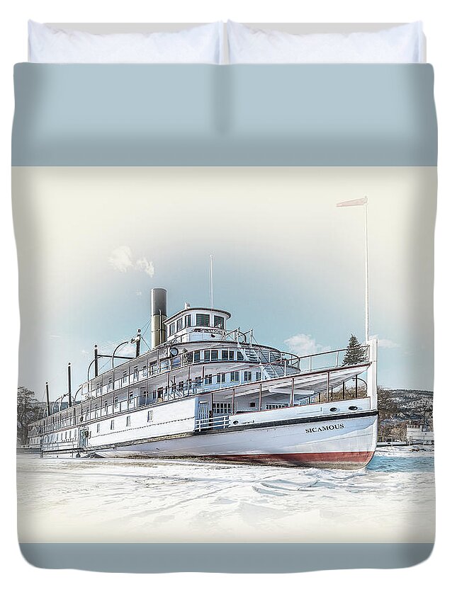 S S Sicamous Duvet Cover featuring the photograph S. S. Sicamous II by John Poon