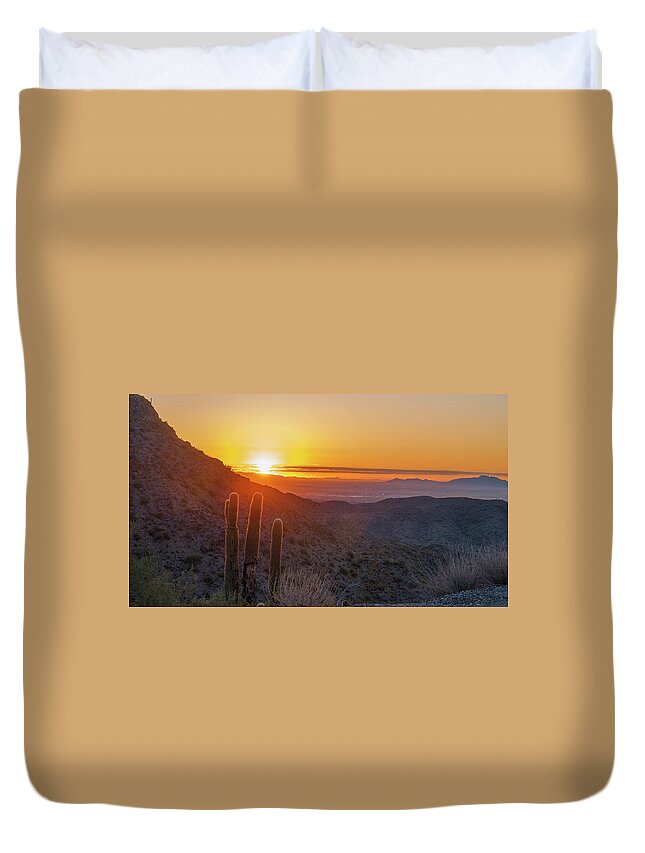 Orcinusfotograffy Duvet Cover featuring the photograph Saguaro Sunrise by Kimo Fernandez
