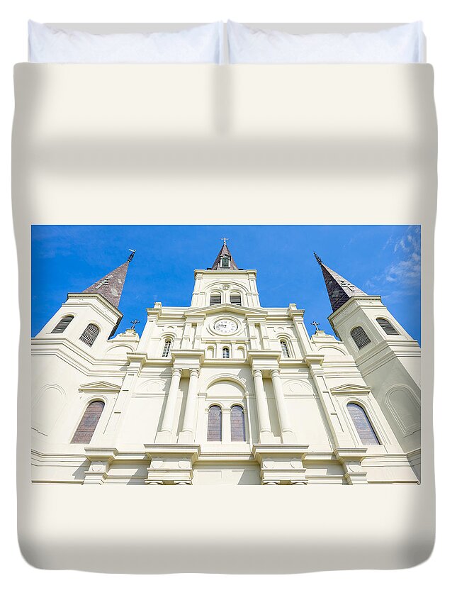 Architecture Duvet Cover featuring the photograph Saint Louis Cathedral by Raul Rodriguez