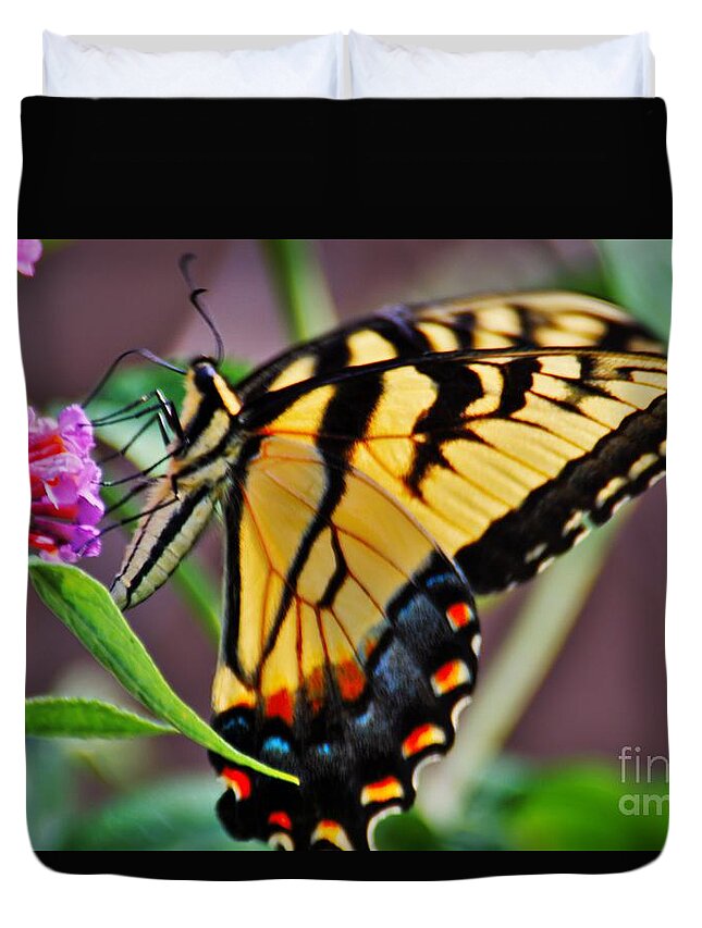 Butterfly Duvet Cover featuring the photograph Satisfied by Merle Grenz