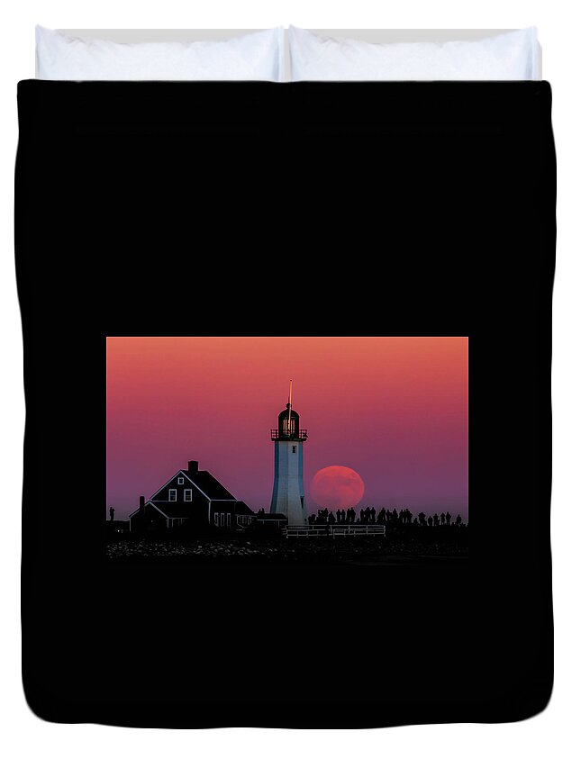 Lighthouse Duvet Cover featuring the photograph Scituate Supermoon by Rob Davies
