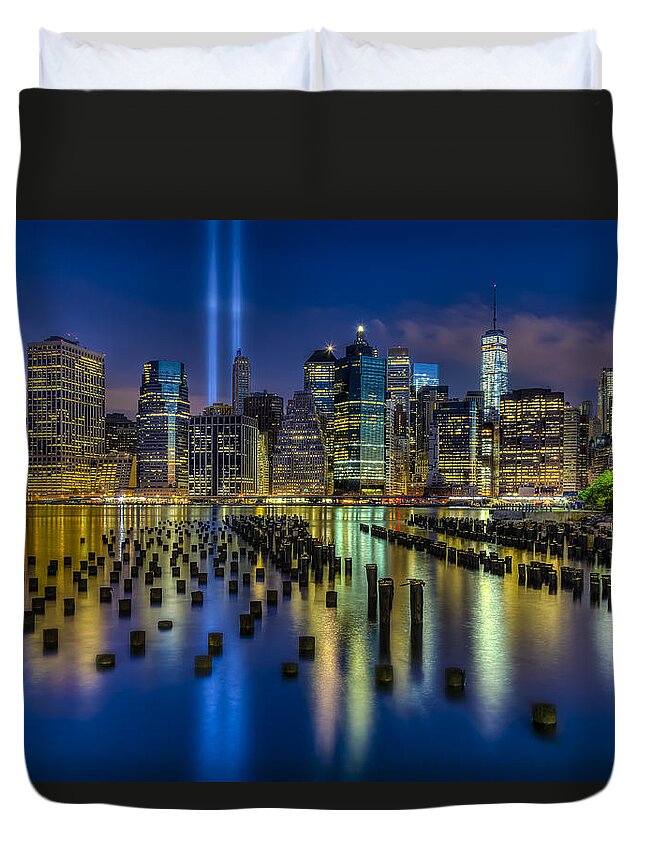 World Trade Center Duvet Cover featuring the photograph September 11 NYC Tribute by Susan Candelario