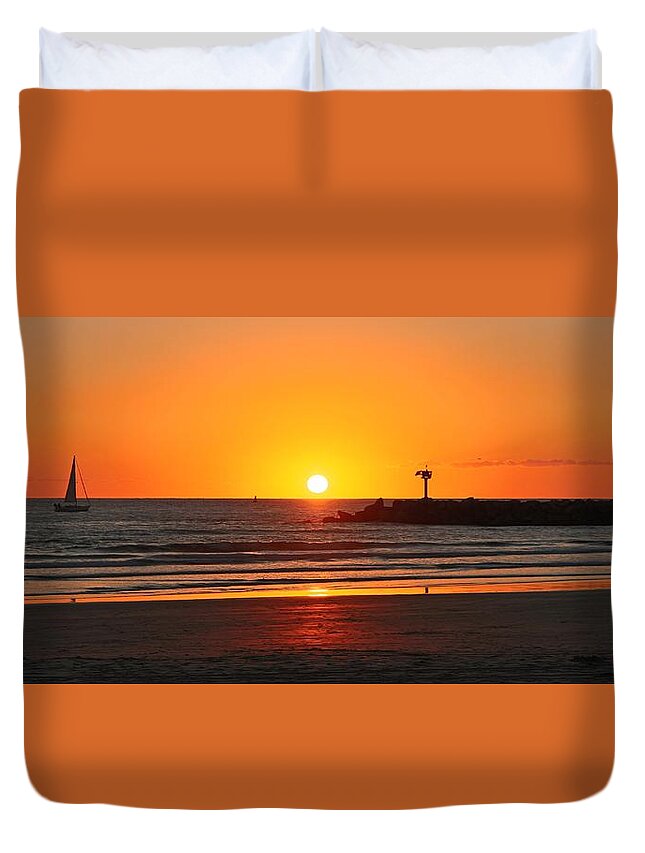 Ocean Sunset Duvet Cover featuring the photograph Serene Ocean Sunset by Christy Pooschke