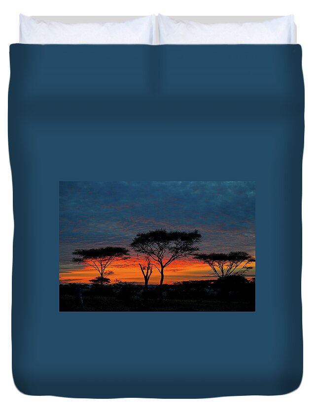Africa Duvet Cover featuring the photograph Serengeti Sunrise by Marilyn Burton