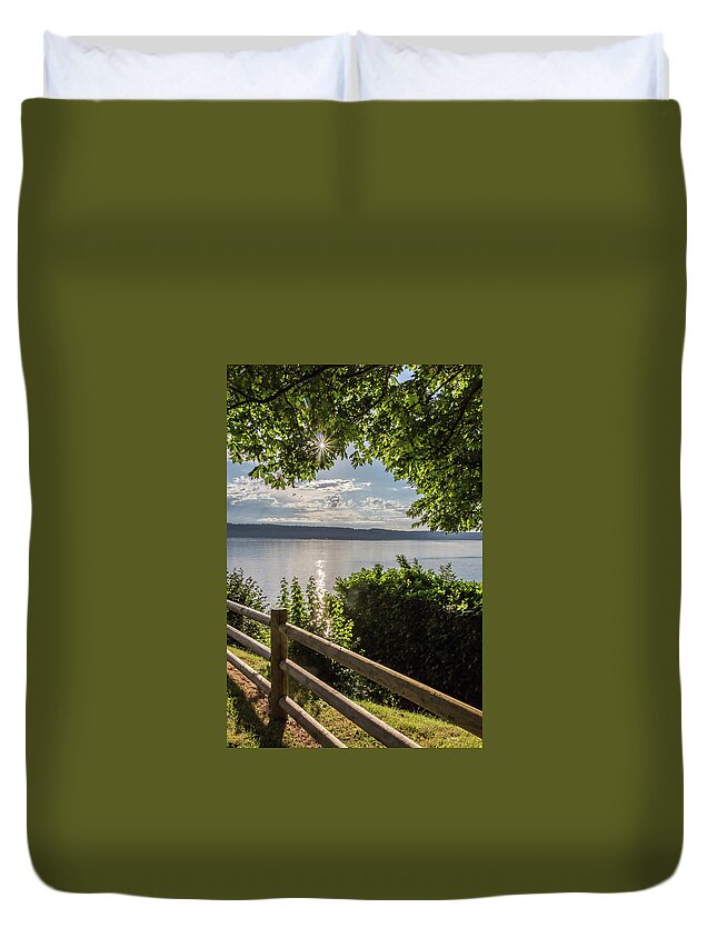 Park Duvet Cover featuring the photograph Serenity by Ed Clark