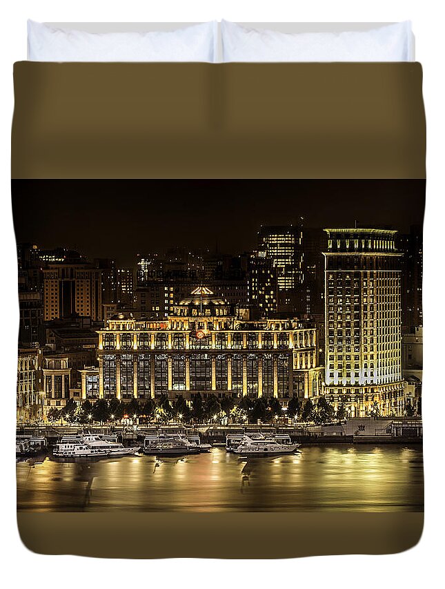 Landscape Duvet Cover featuring the photograph Shanghai Nights by Chris Cousins