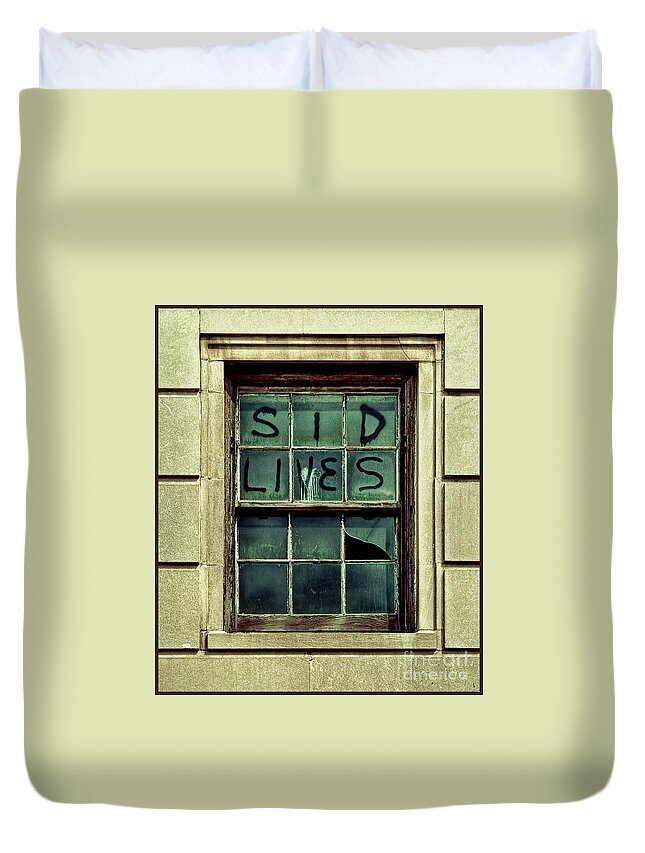 Sid Vicious Duvet Cover featuring the photograph Sid Lives by Terry Doyle