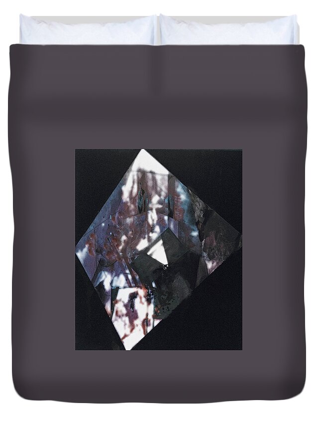Note Duvet Cover featuring the photograph Sign of winter by Hon-yax Multiply LLC