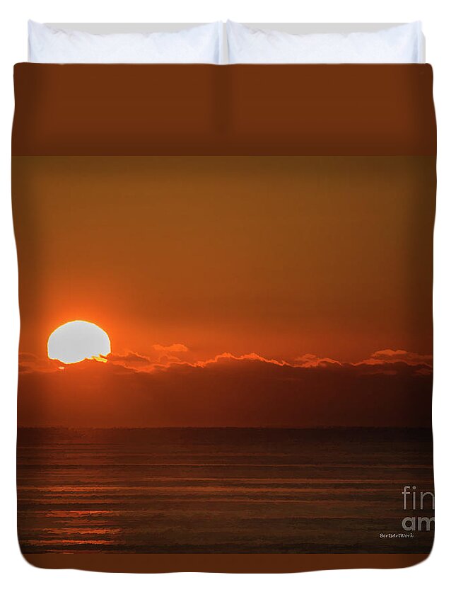 Sunset Duvet Cover featuring the photograph Sinking Sun by Roberta Byram