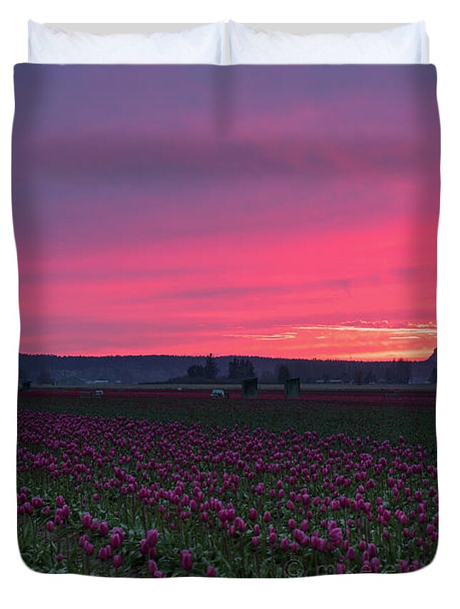 Tulip Duvet Cover featuring the photograph Skagit Valley Burning Skies by Mike Reid
