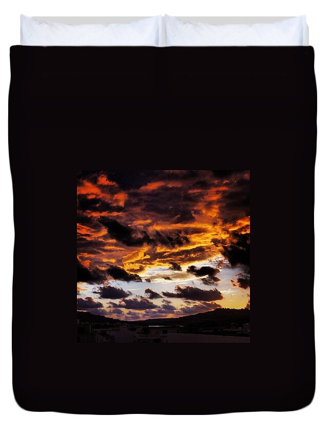 Sunset Duvet Cover featuring the photograph Skies On Fire by Sacha Kinser