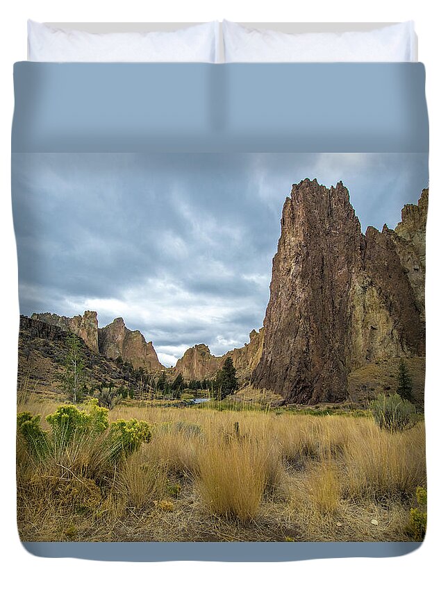 Smith Rock Duvet Cover featuring the photograph Smith Rock State Park 2 by Jedediah Hohf