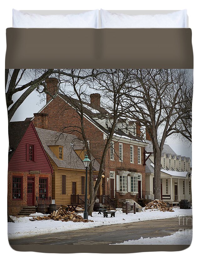Colonial Williamsburg Duvet Cover featuring the photograph Snow in Colonial Williamsburg by Lara Morrison