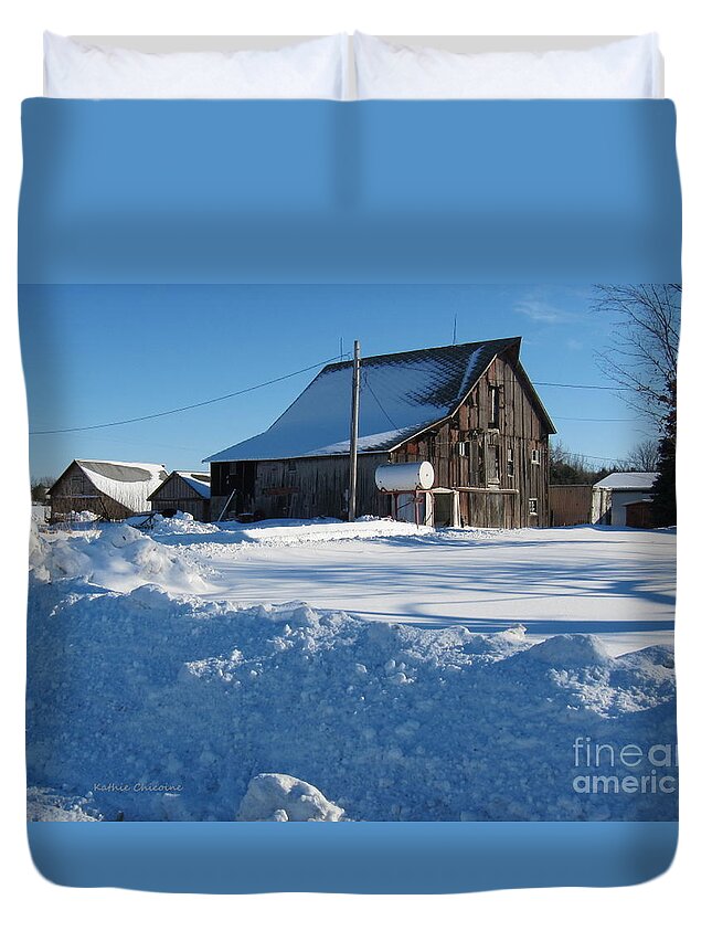 Barn Duvet Cover featuring the photograph Snowbound by Kathie Chicoine