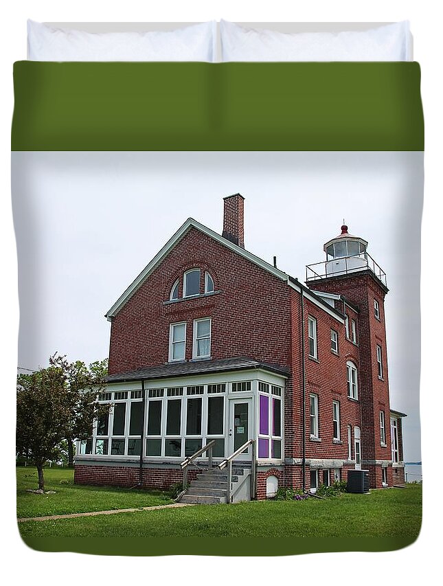 Put-in-bay Duvet Cover featuring the photograph South Bass Island Lighthouse- horizontal by Michiale Schneider