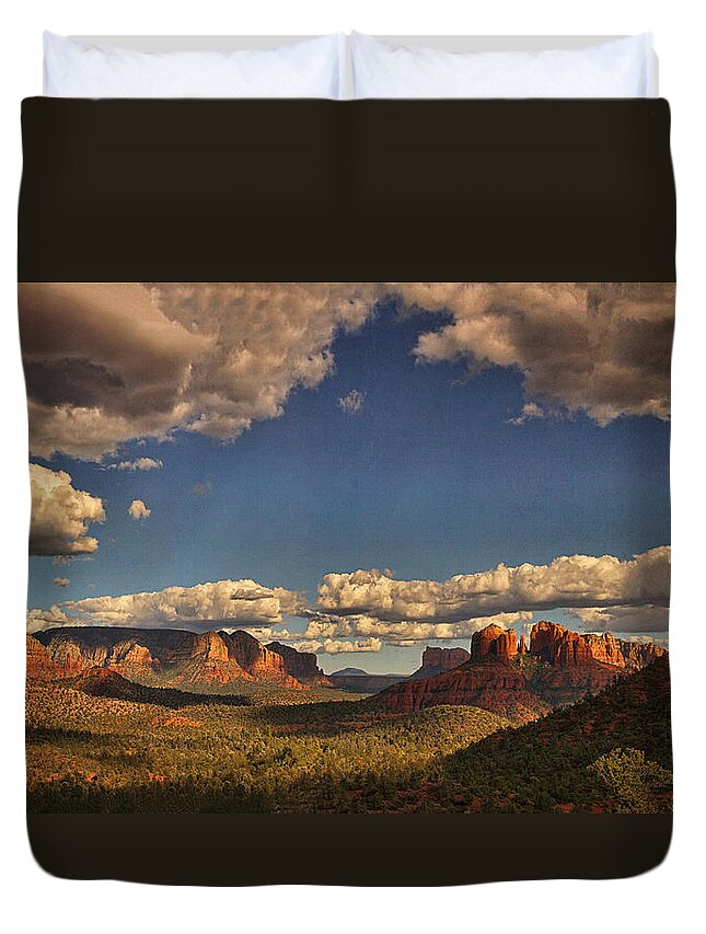 Red Rock Crossing Duvet Cover featuring the photograph Southwestern Light Drama Text by Theo O'Connor
