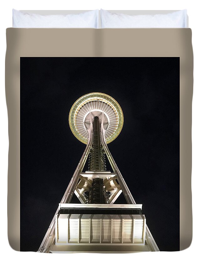 Seattle Duvet Cover featuring the photograph Space Needle by Brian Eberly