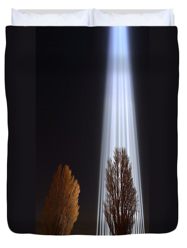 Spectra Duvet Cover featuring the photograph Spectra aka UFO by Anthony Davey