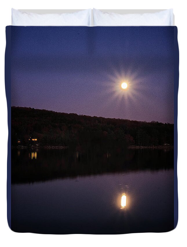 Spofford Lake New Hampshire Duvet Cover featuring the photograph Spofford Super Moon by Tom Singleton