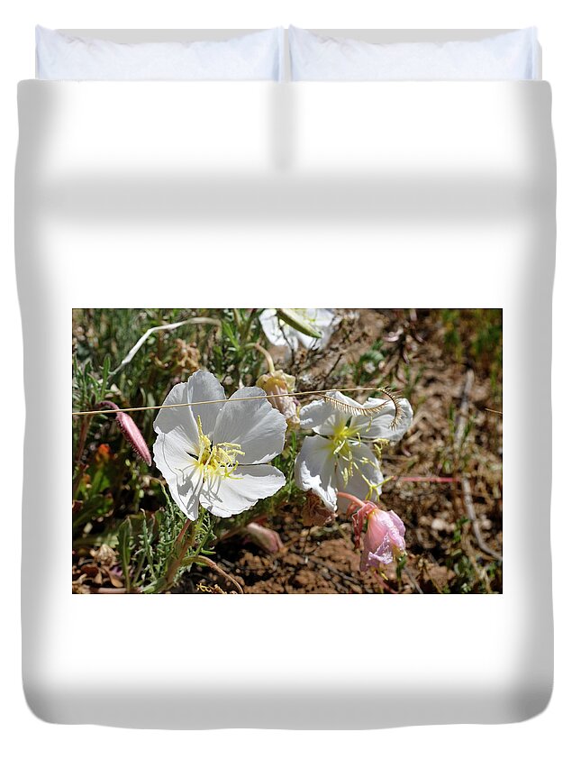 Landscape Duvet Cover featuring the photograph Spring at Last by Ron Cline