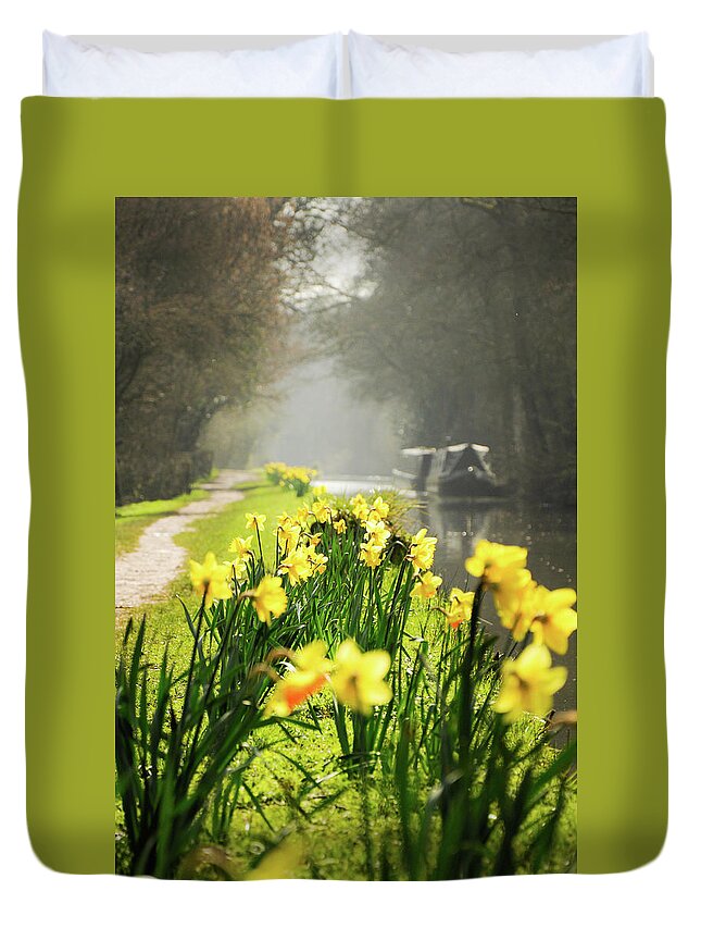 Barge Duvet Cover featuring the photograph Spring Morning by Geoff Smith
