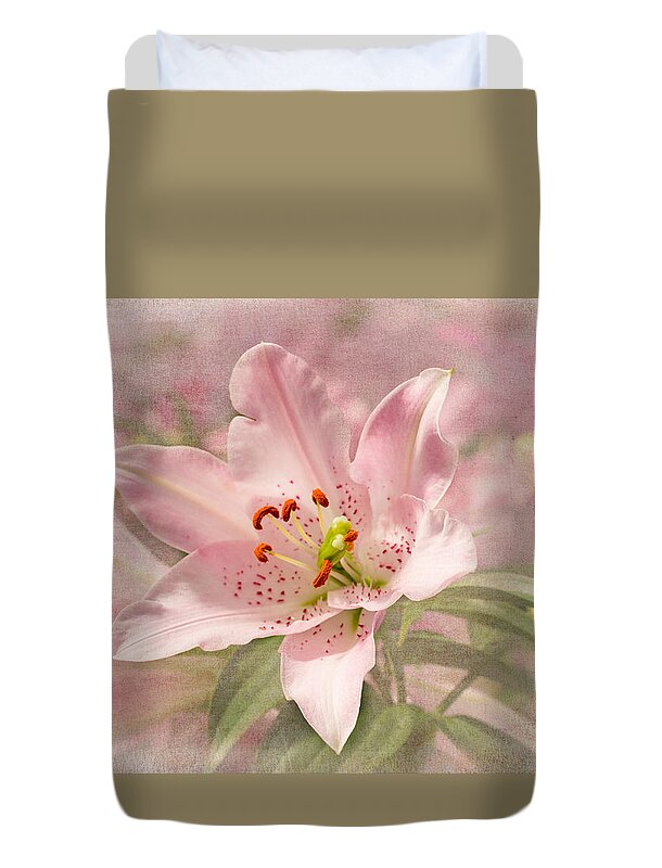 Oriental Lilies Duvet Cover featuring the photograph Spring Pink by Marilyn Cornwell