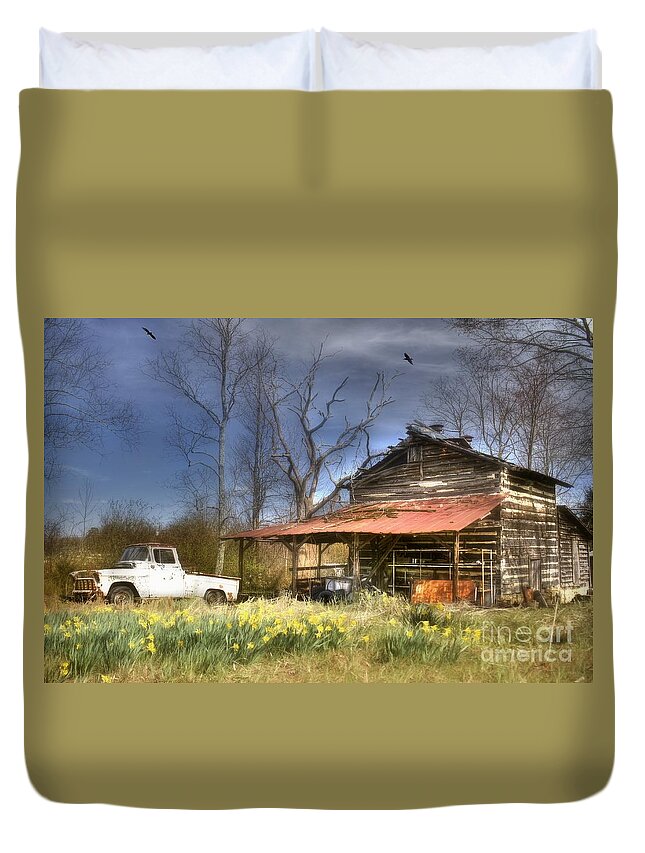 Tobacco Barn Duvet Cover featuring the photograph Spring Tobacco Barn by Benanne Stiens