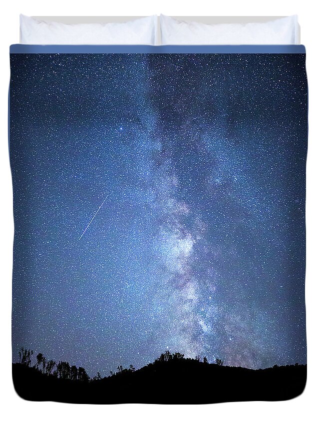 Night Duvet Cover featuring the photograph Stars And A Meteor by Mimi Ditchie
