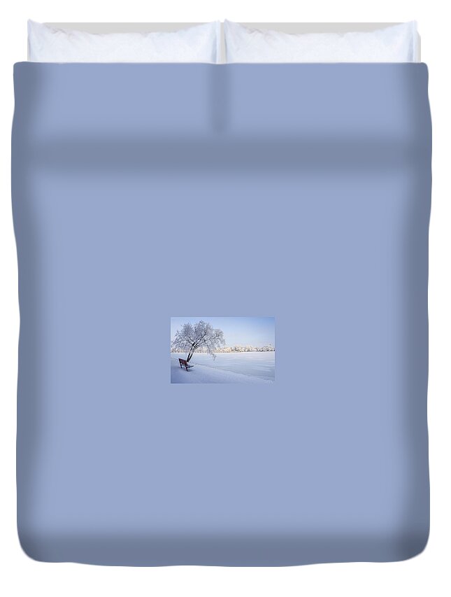 Winter Duvet Cover featuring the photograph Stay a While by Sandra Parlow