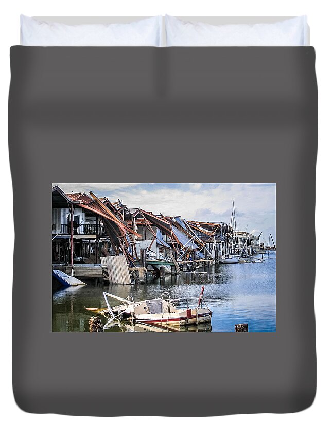 4 Pjd Photojournalism Duvet Cover featuring the photograph Steel Twisted Like Straw by Gregory Daley MPSA