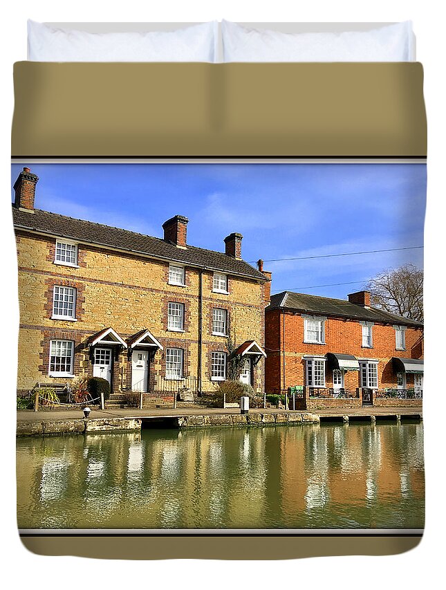 Stoke Bruerne Duvet Cover featuring the photograph Stoke Bruerne Canal Cottages by Gordon James