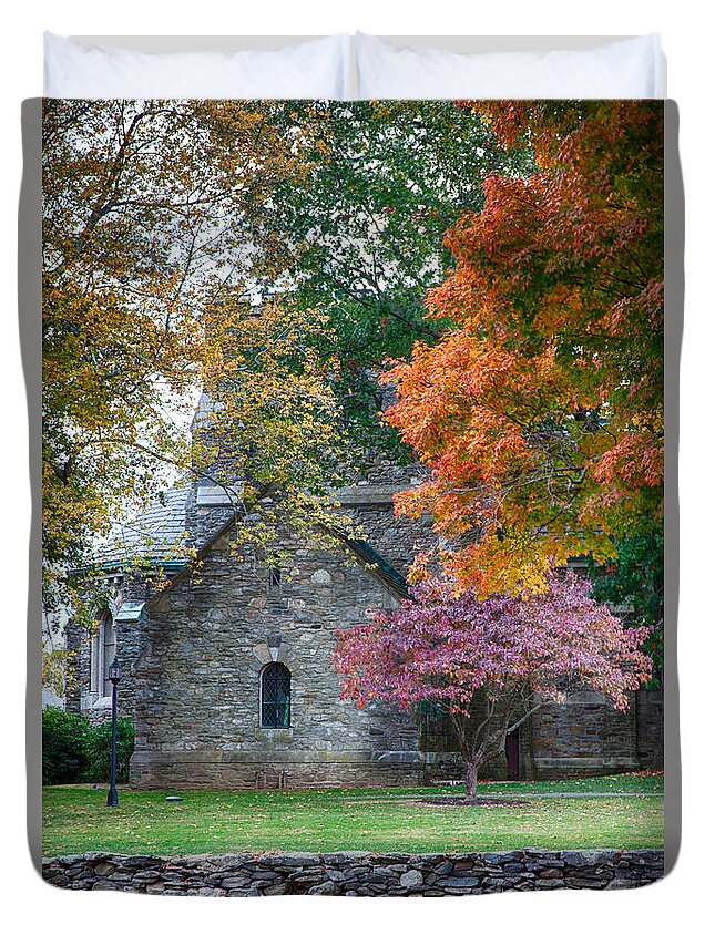 Pomfret Connecticut Duvet Cover featuring the photograph Stone church in Pomfret CT in Autumn by Jeff Folger