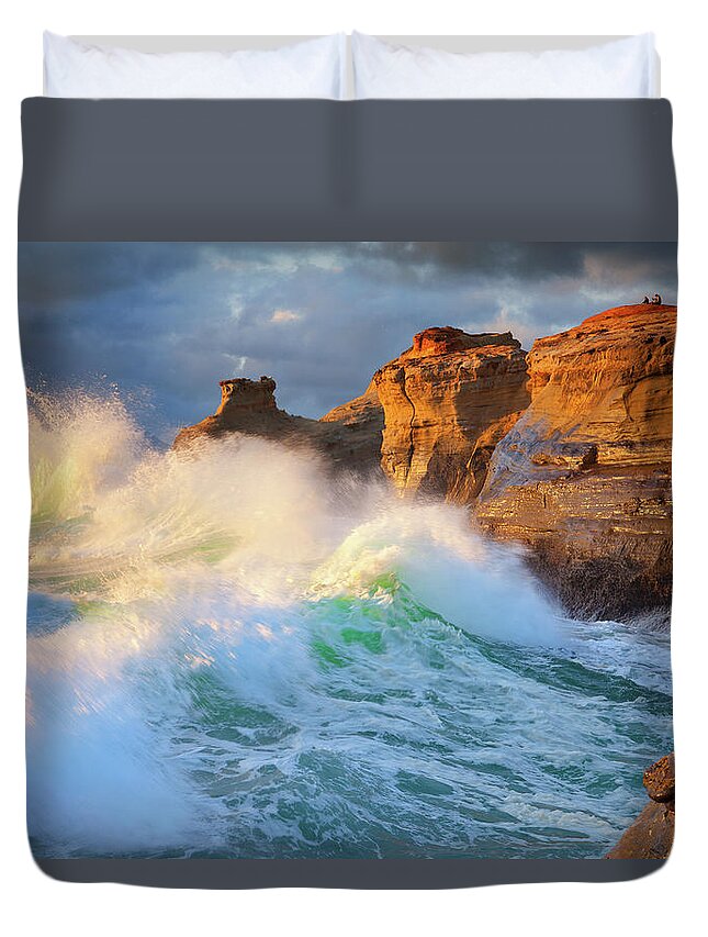 Storms Duvet Cover featuring the photograph Storm Watchers by Darren White